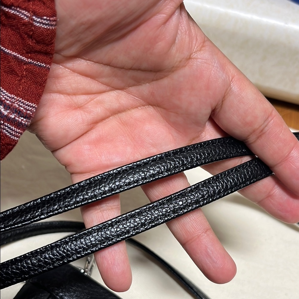Giani Bernini Black Crossbody / belt bag Genuine leather with Adjustable Strap - Picture 2 of 13
